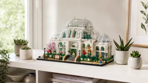 LEGO Icons Botanical Garden 10315
